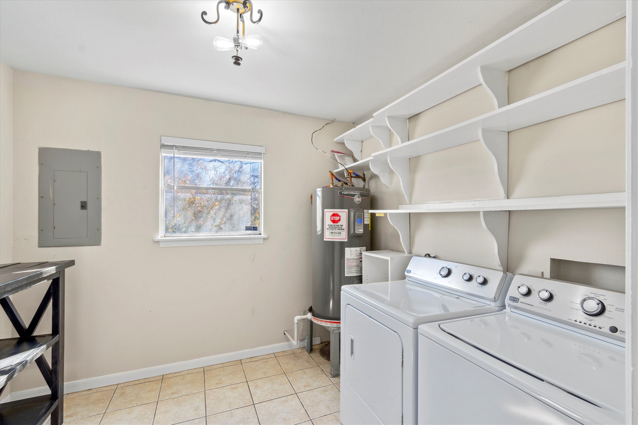 1806 Hutto Road Georgetown, TX 78626 - Photo 7 of 29