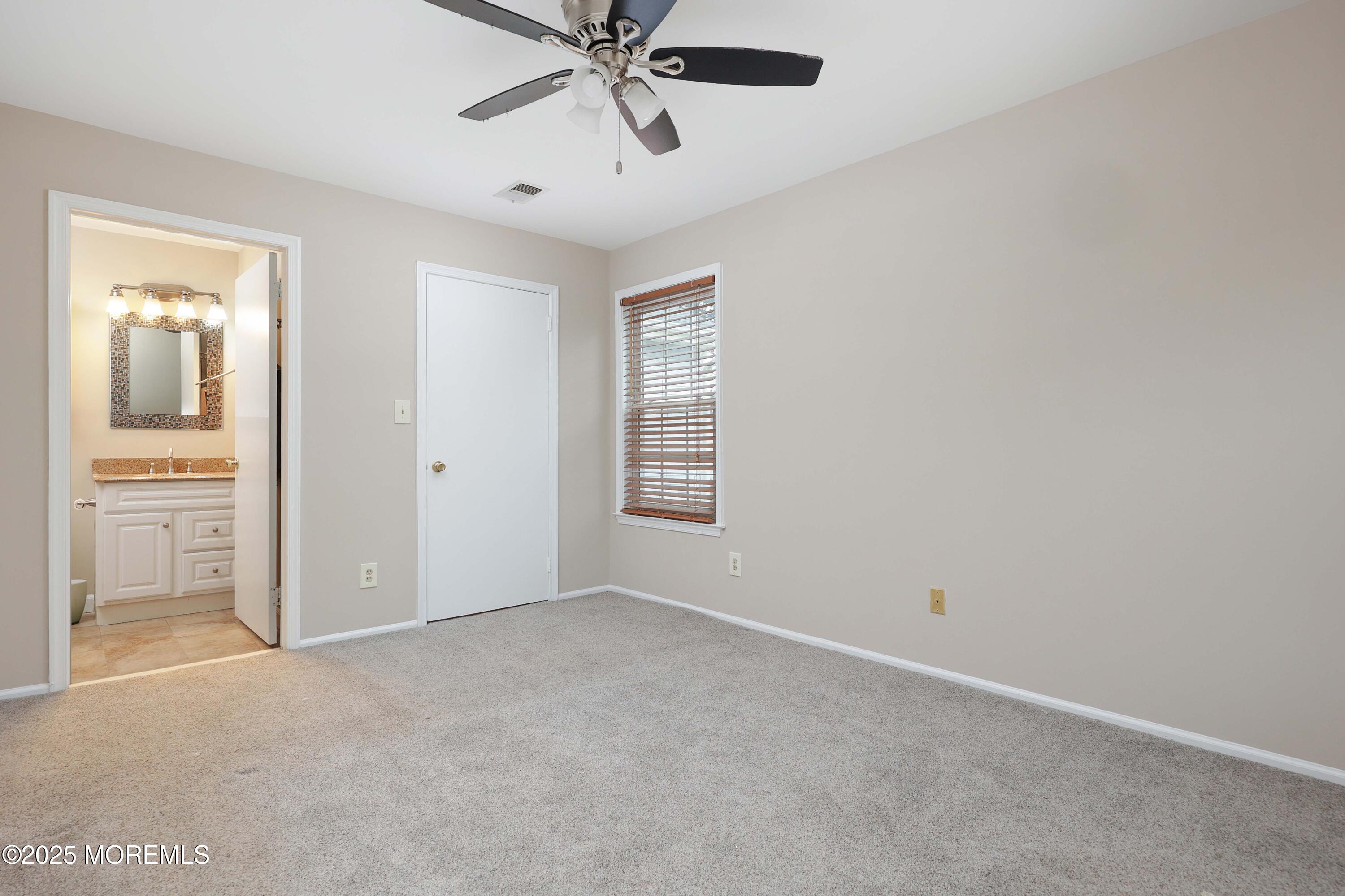 404 Brookview Court Howell, NJ 07731 - Photo 13 of 21 758A8946