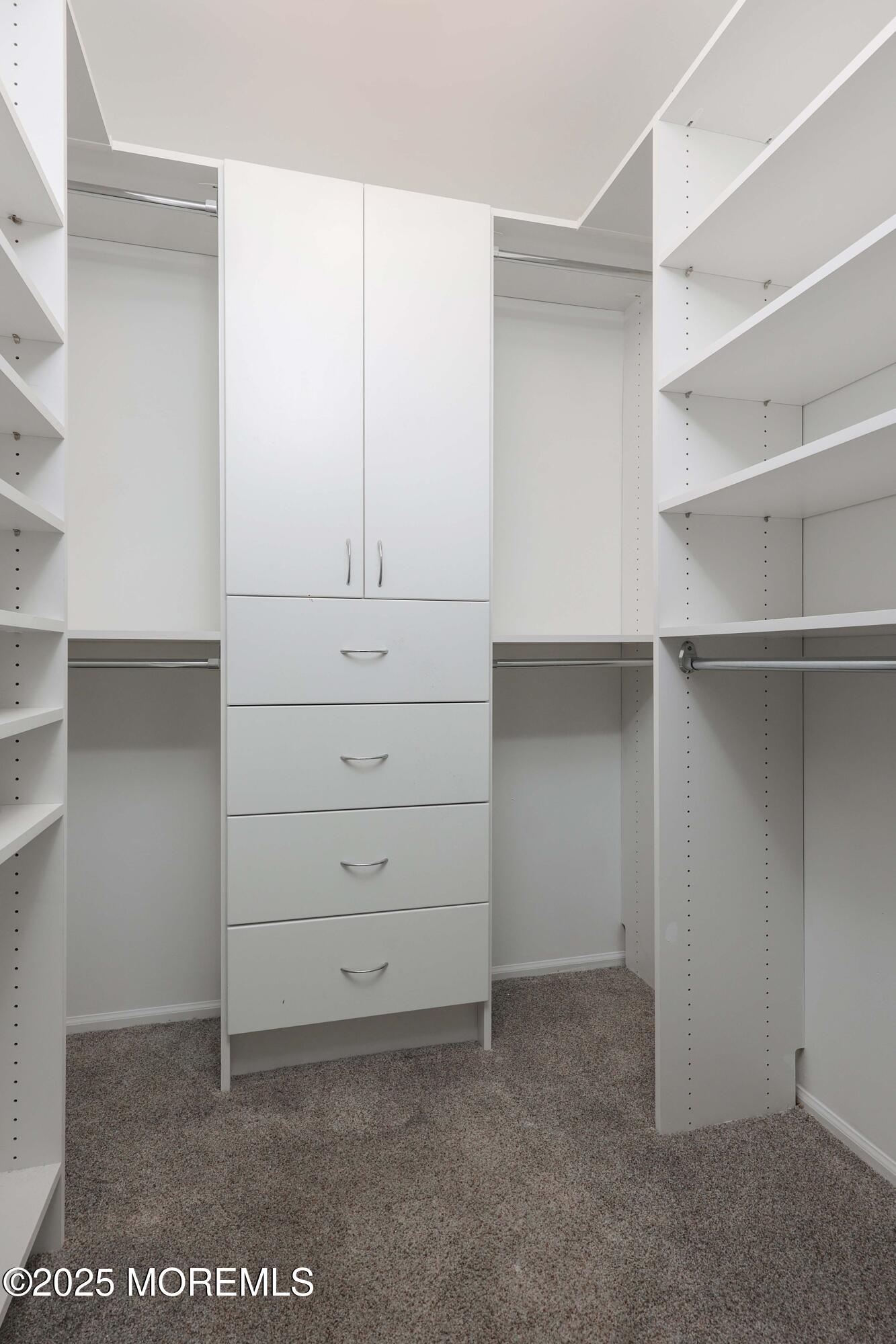 404 Brookview Court Howell, NJ 07731 - Photo 14 of 21 758A8953