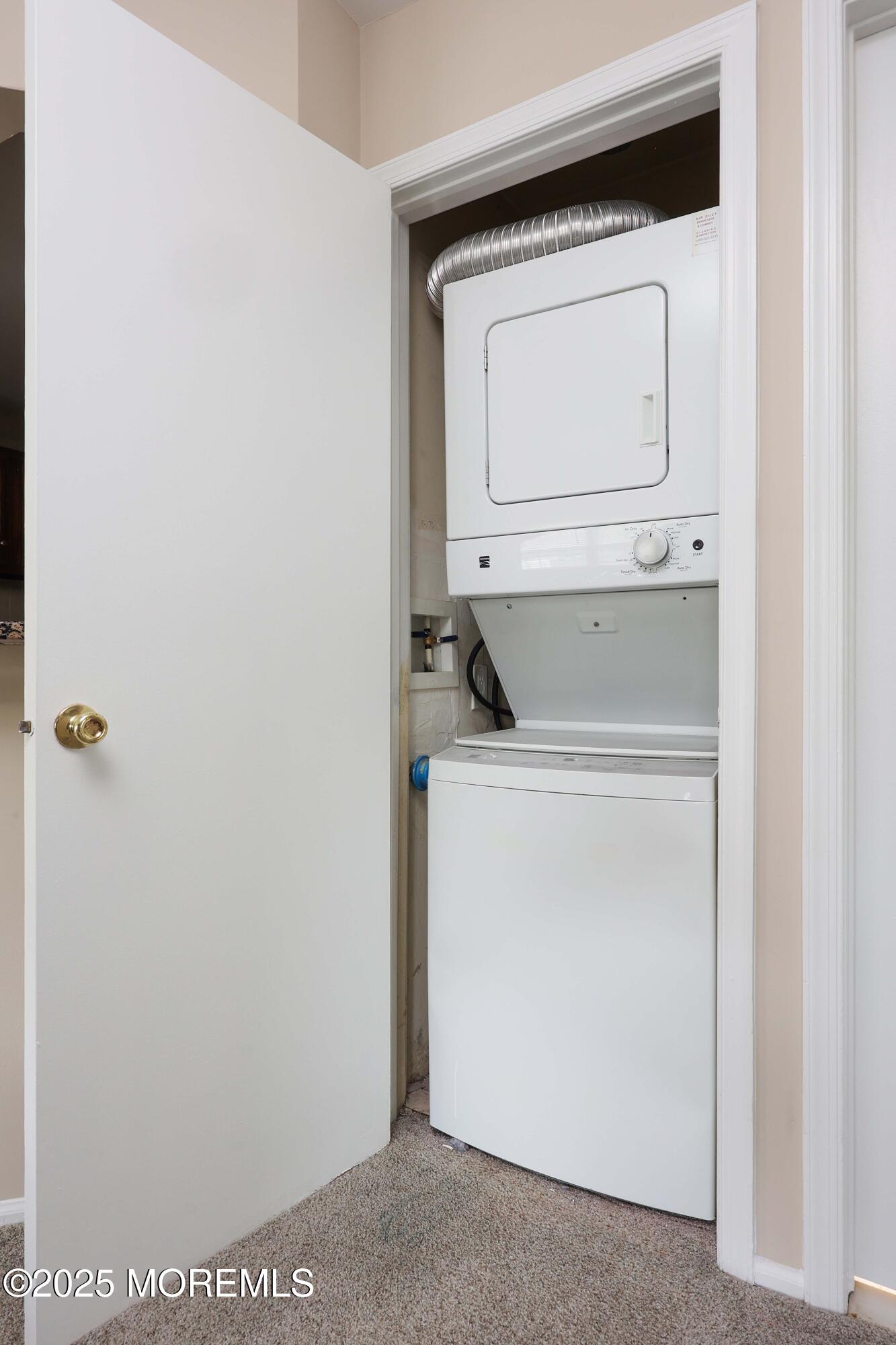 404 Brookview Court Howell, NJ 07731 - Photo 20 of 21 758A8936