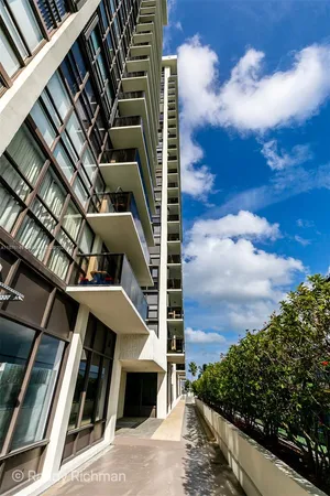 $2,750 | 600 Northeast 36th Street, Unit 814, Miami, FL 33137