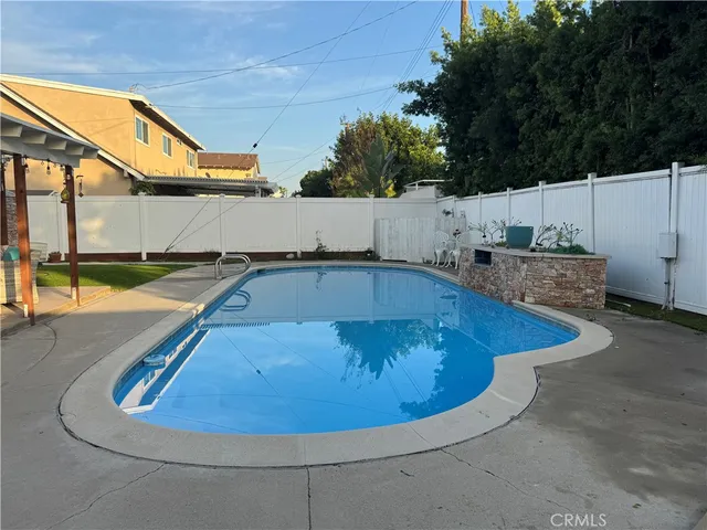 $4,700 | 400 East Patwood Drive, La Habra, CA 90631