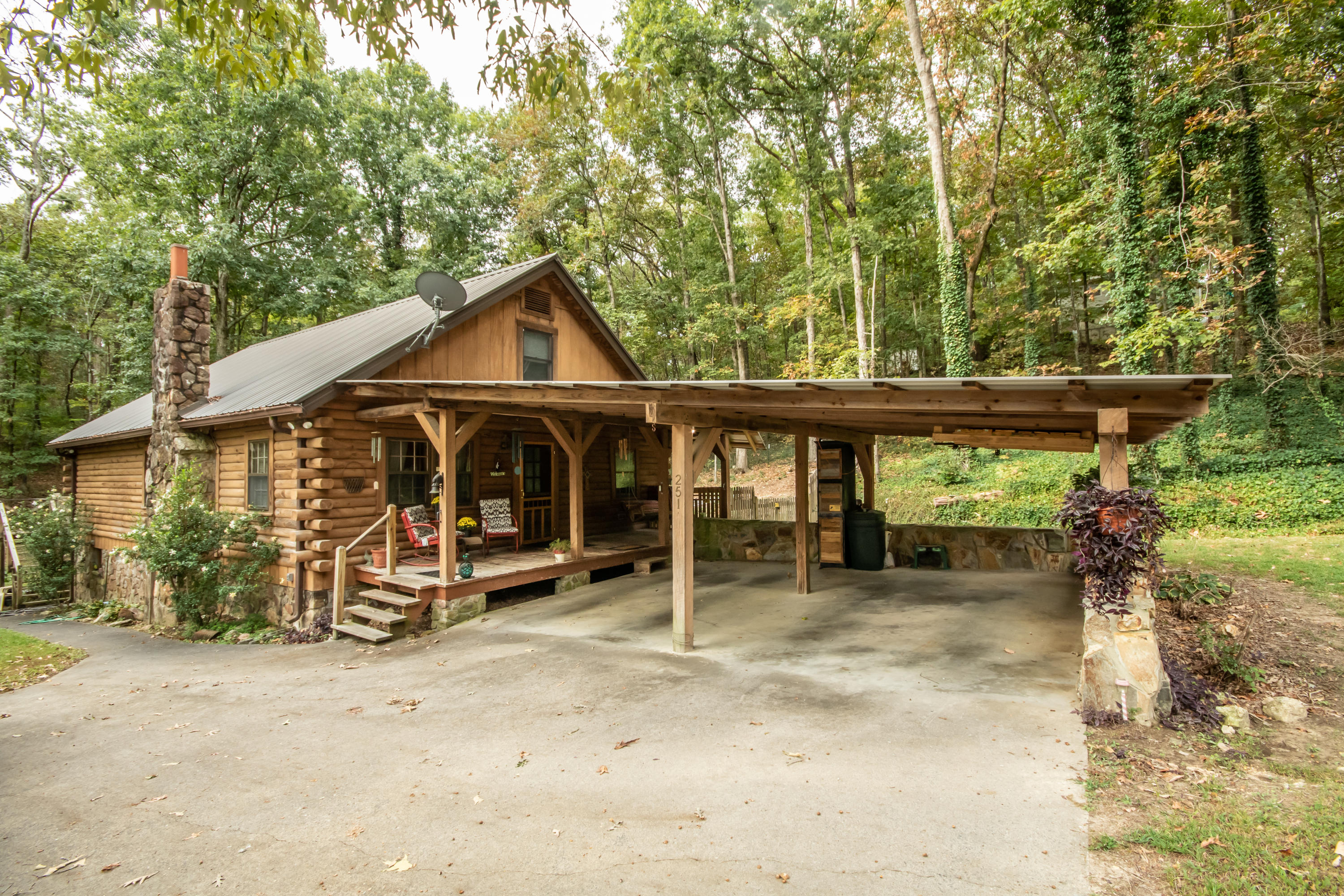 251 Forest Hill Road Southwest Dalton, GA 30720 - Photo 2 of 49 275A7928