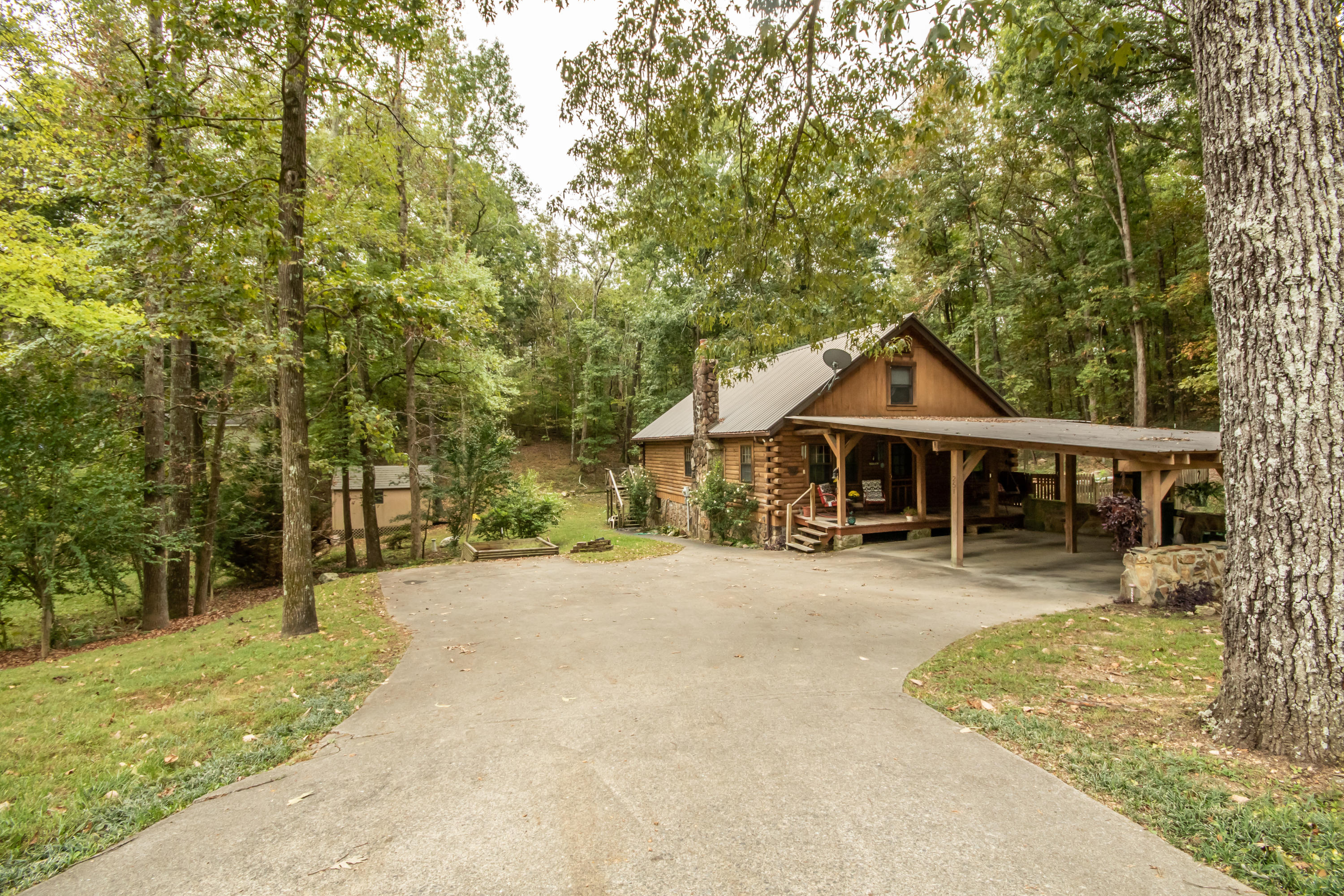 251 Forest Hill Road Southwest Dalton, GA 30720 - Photo 4 of 49 275A7956