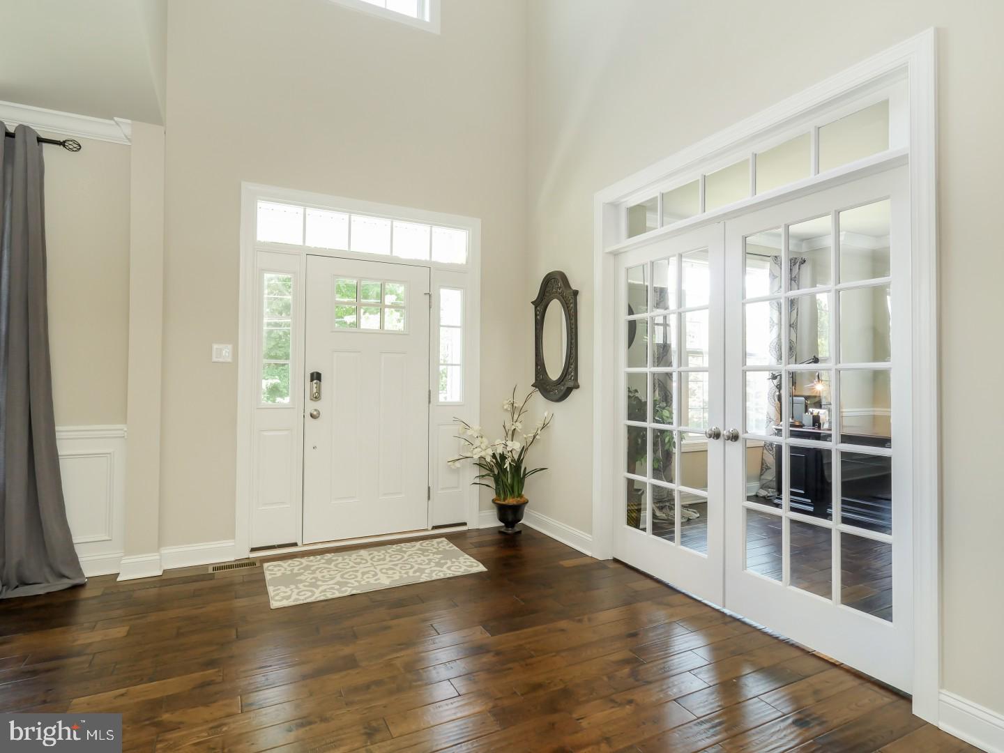 2434 Street Road Warrington, PA 18976 - Photo 3 of 23 Large 2-sty Center Hall Entry Foyer