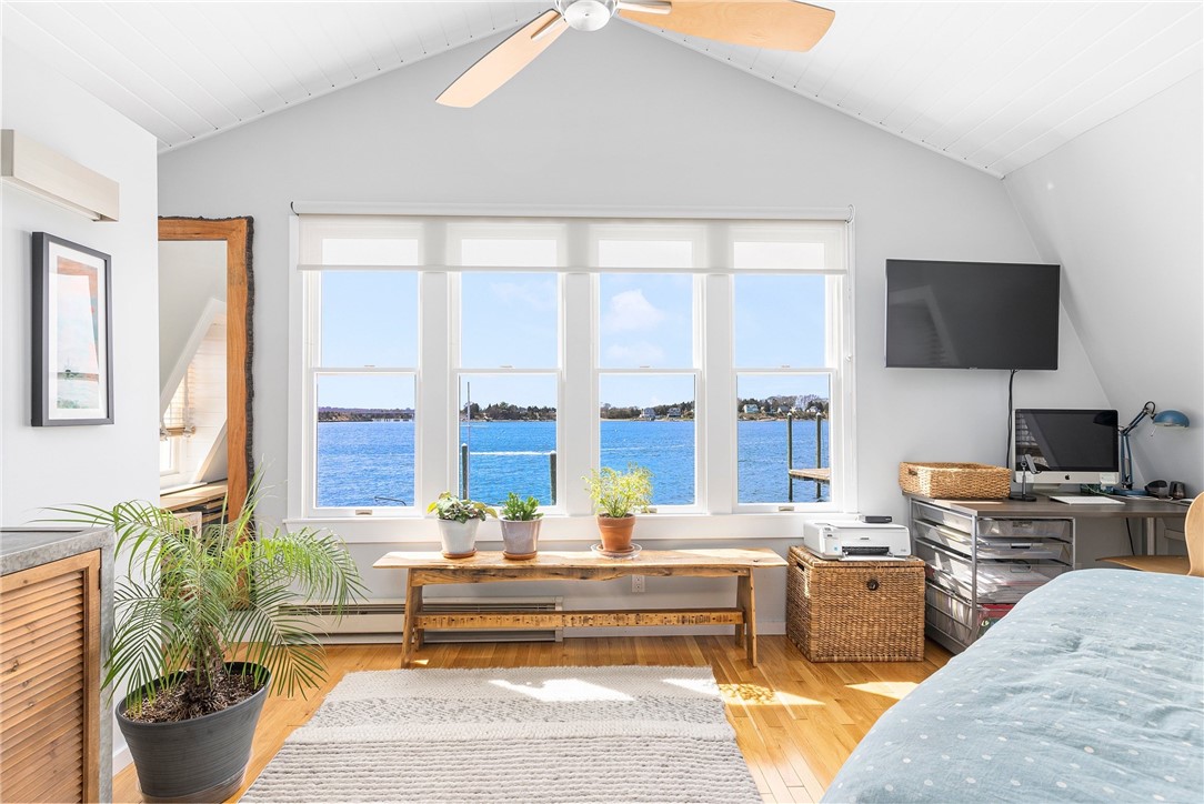 1597 Main Road Tiverton, RI 02878 - Photo 11 of 42