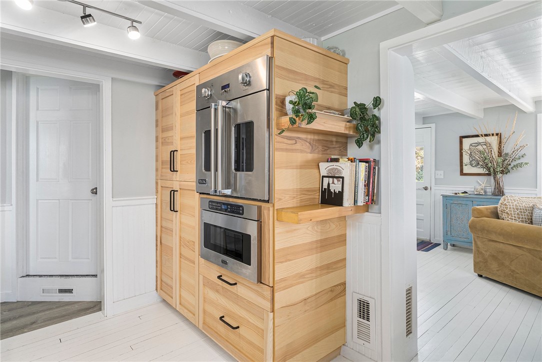 1597 Main Road Tiverton, RI 02878 - Photo 20 of 42