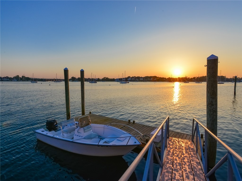 1597 Main Road Tiverton, RI 02878 - Photo 3 of 42