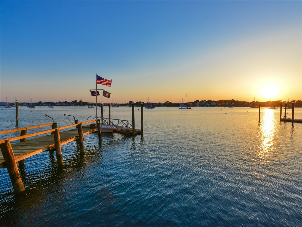 1597 Main Road Tiverton, RI 02878 - Photo 4 of 42