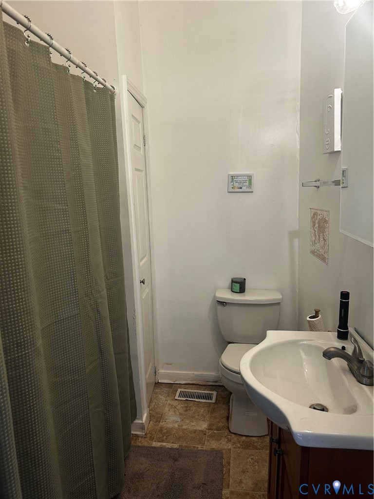 3703 Decatur Street Richmond, VA 23224 - Photo 7 of 14 Bathroom with tub, shower and vanity