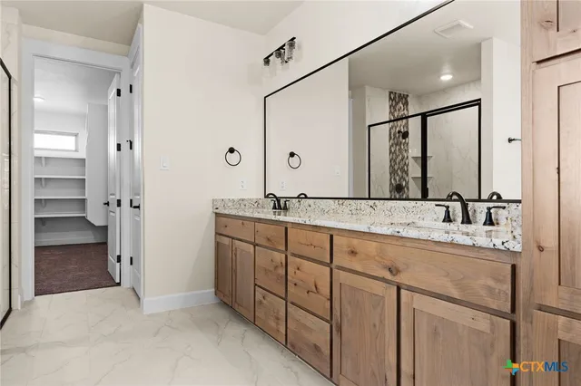 $590,000 | 4231 Cold Springs Drive, Kempner, TX 76539