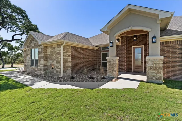 $590,000 | 4231 Cold Springs Drive, Kempner, TX 76539