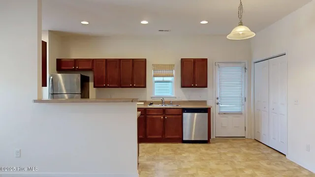 $324,900 | 847 Isle Of Palms Way, Wilmington, NC 28412