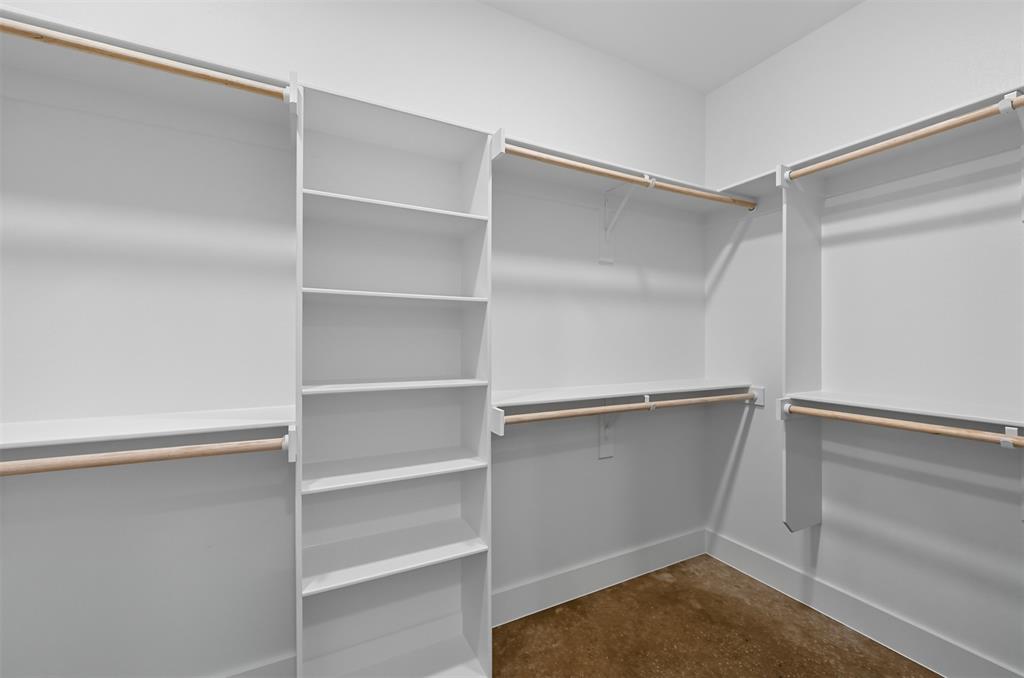 100 Cardinal Wds Granbury, TX 76049 - Photo 24 of 36 View of spacious closet