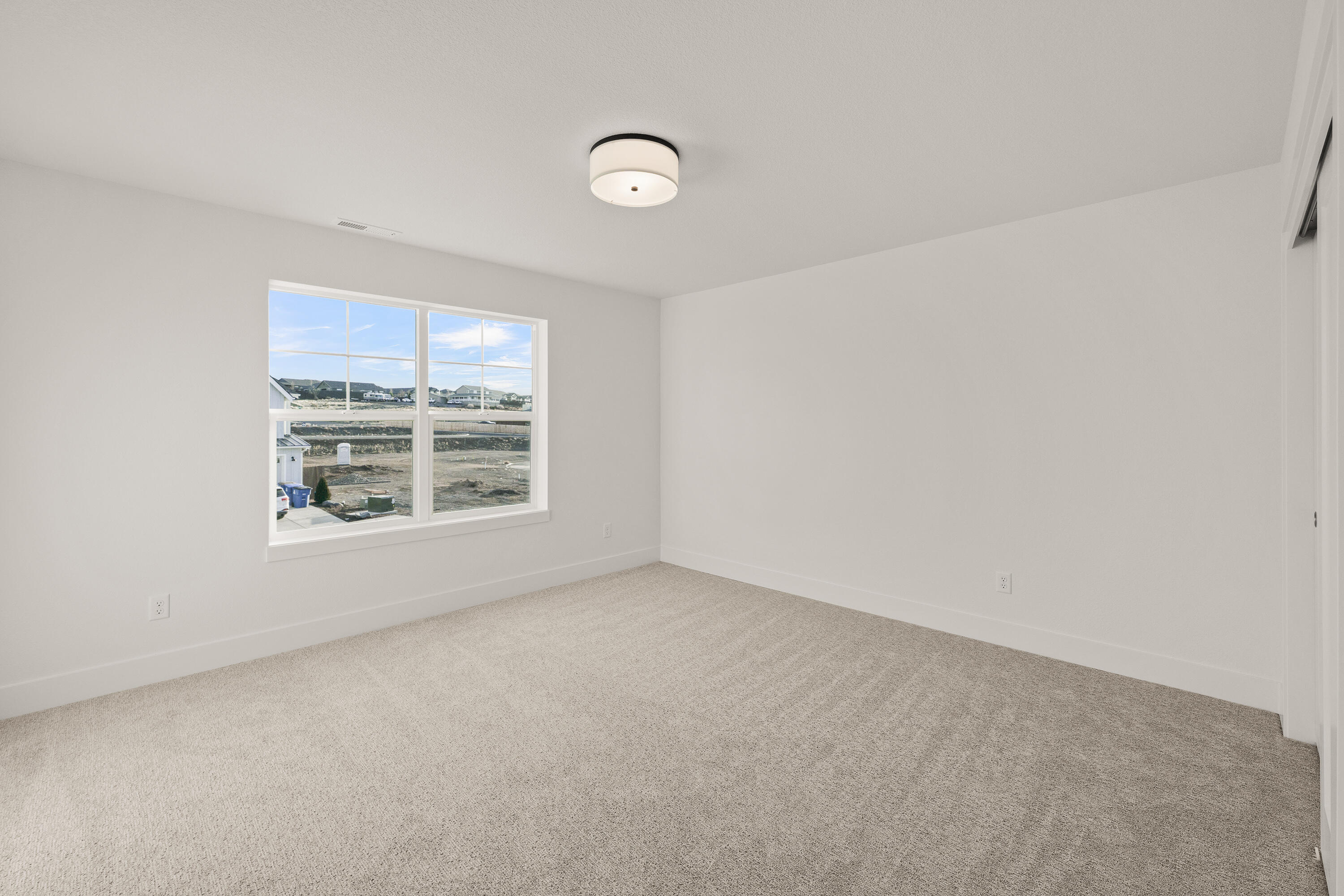 4303 Southwest Rhyolite Place, Unit LOT 17 Redmond, OR 97756 - Photo 31 of 33