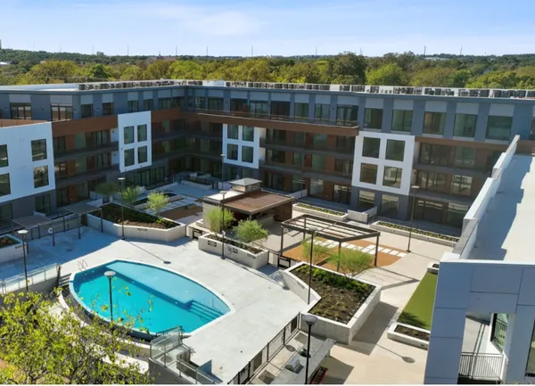$2,850 | 2209 South 1st Street, Unit 322, Austin, TX 78704