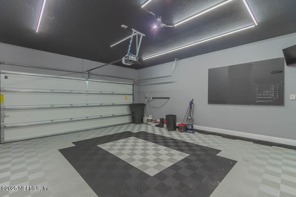 258 Thistleton Way Street St. Augustine, FL 32092 - Photo 30 of 39 Garage