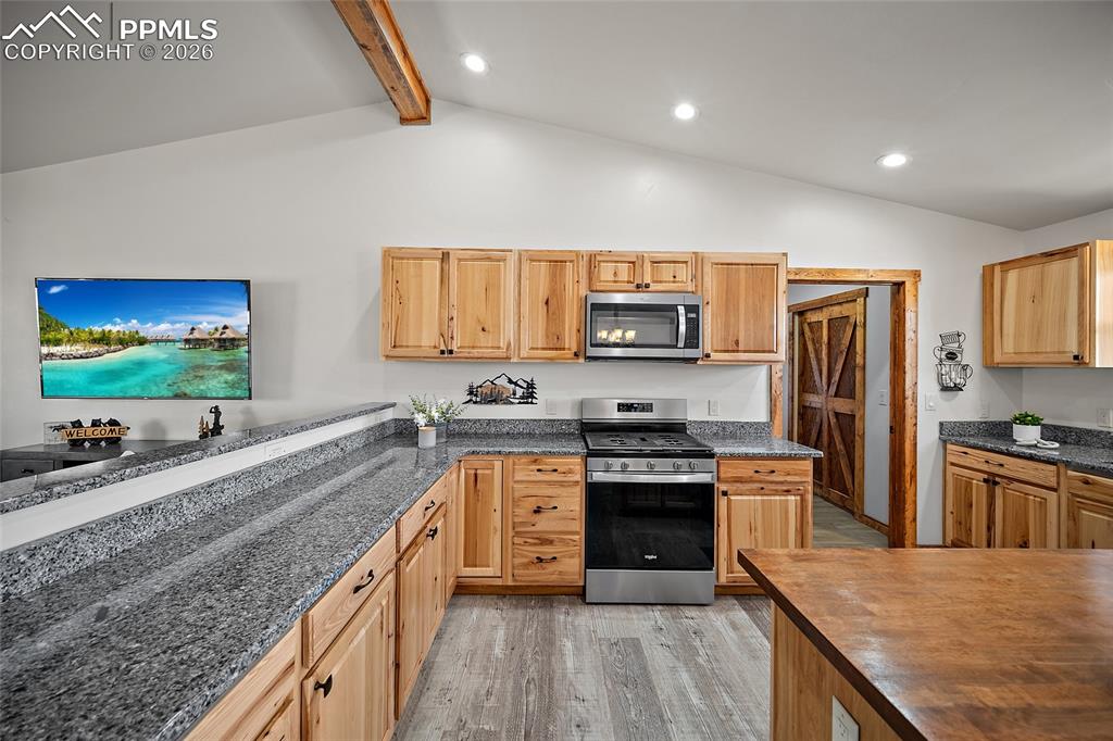 186 Empire Road Florissant, CO 80816 - Photo 19 of 45