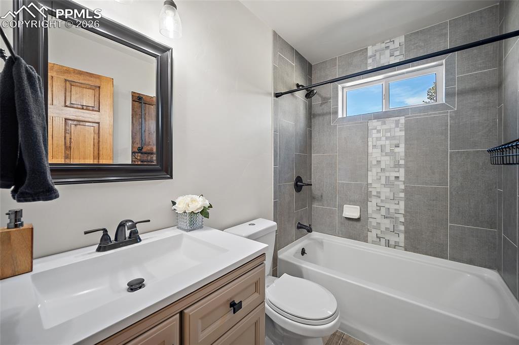 186 Empire Road Florissant, CO 80816 - Photo 29 of 45 Main Bathroom