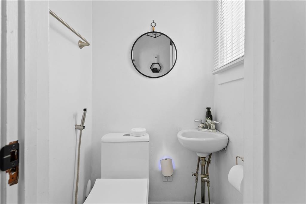 5971 Library Road Bethel Park, PA 15102 - Photo 18 of 47 Gallery Image 18