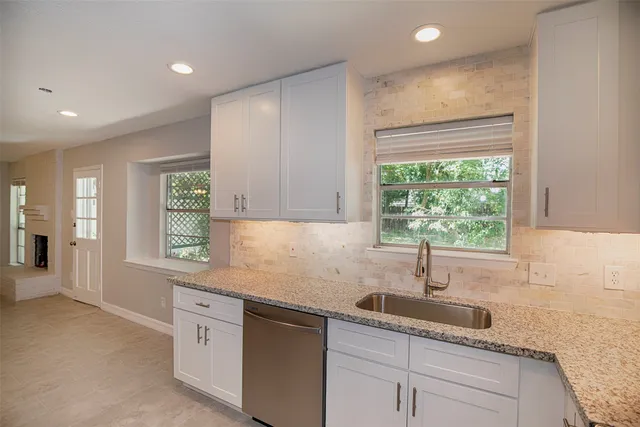 $2,250 | 802 Wavecrest Lane, Houston, TX 77062