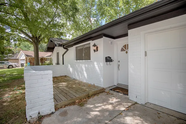 $2,250 | 802 Wavecrest Lane, Houston, TX 77062