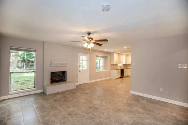 $2,250 | 802 Wavecrest Lane, Houston, TX 77062