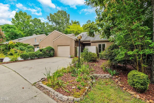 $385,000 | 1 Ellsworth Court, Chapel Hill, NC 27517