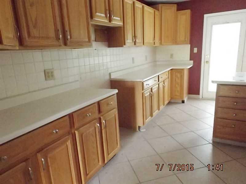 4425 Fairview Road Greenwood, IN 46142 - Photo 2 of 15 Gallery Image 2