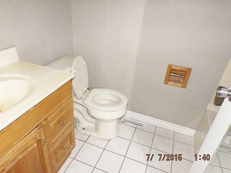 4425 Fairview Road Greenwood, IN 46142 - Photo 12 of 15 Gallery Image 12