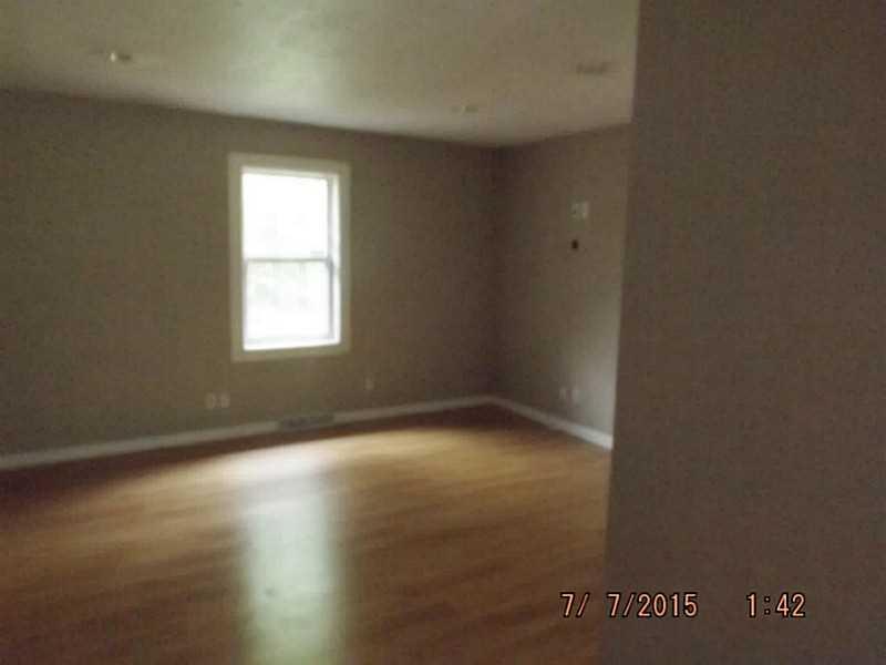 4425 Fairview Road Greenwood, IN 46142 - Photo 14 of 15 Gallery Image 14