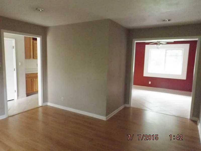 4425 Fairview Road Greenwood, IN 46142 - Photo 4 of 15 Gallery Image 4