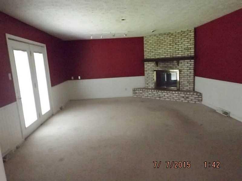 4425 Fairview Road Greenwood, IN 46142 - Photo 5 of 15 Gallery Image 5