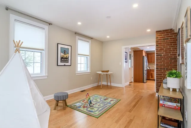 $848,000 | 4 Willow Street, Natick, MA 01760