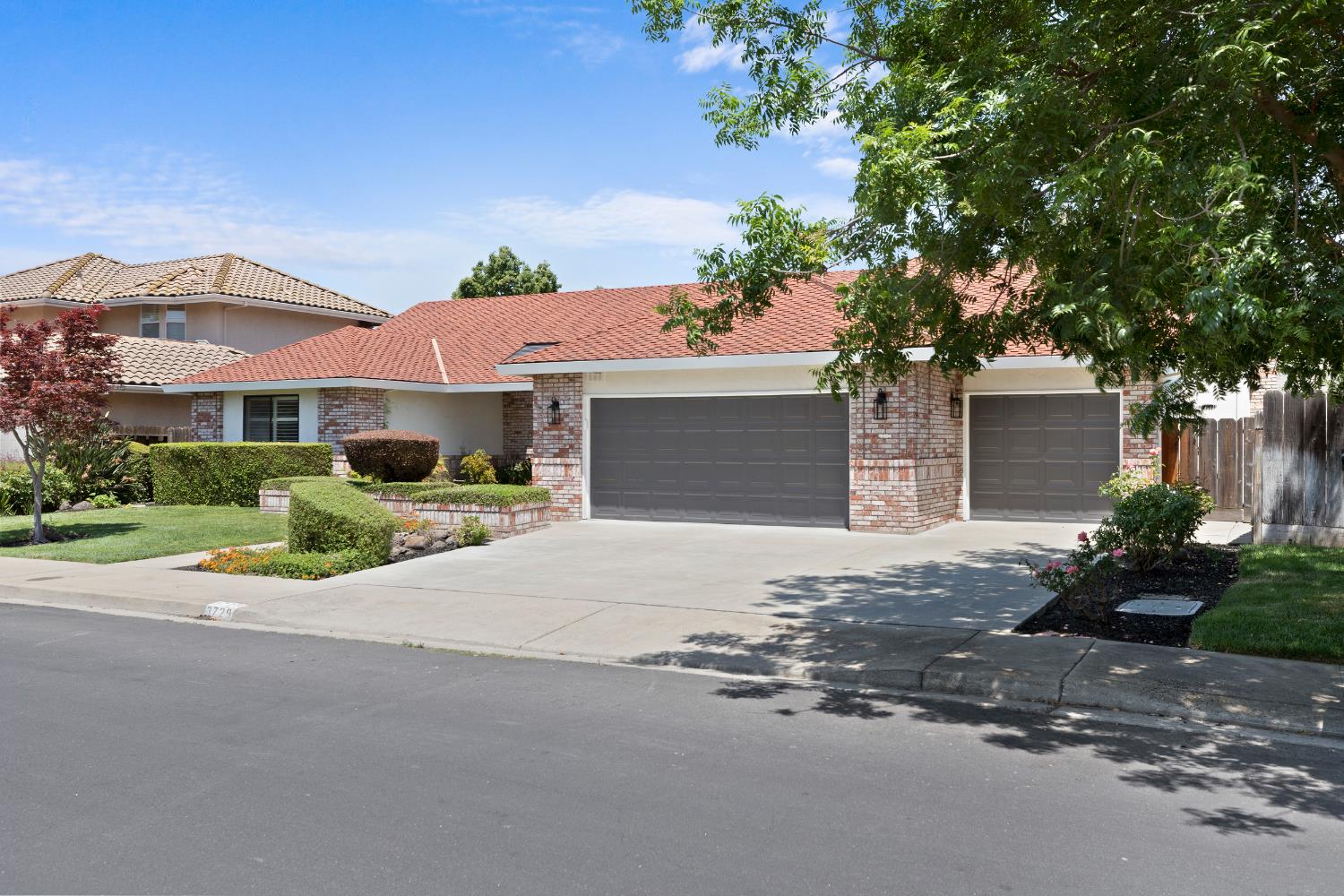 3729 Springcreek Drive Modesto, CA 95355 - Photo 2 of 53