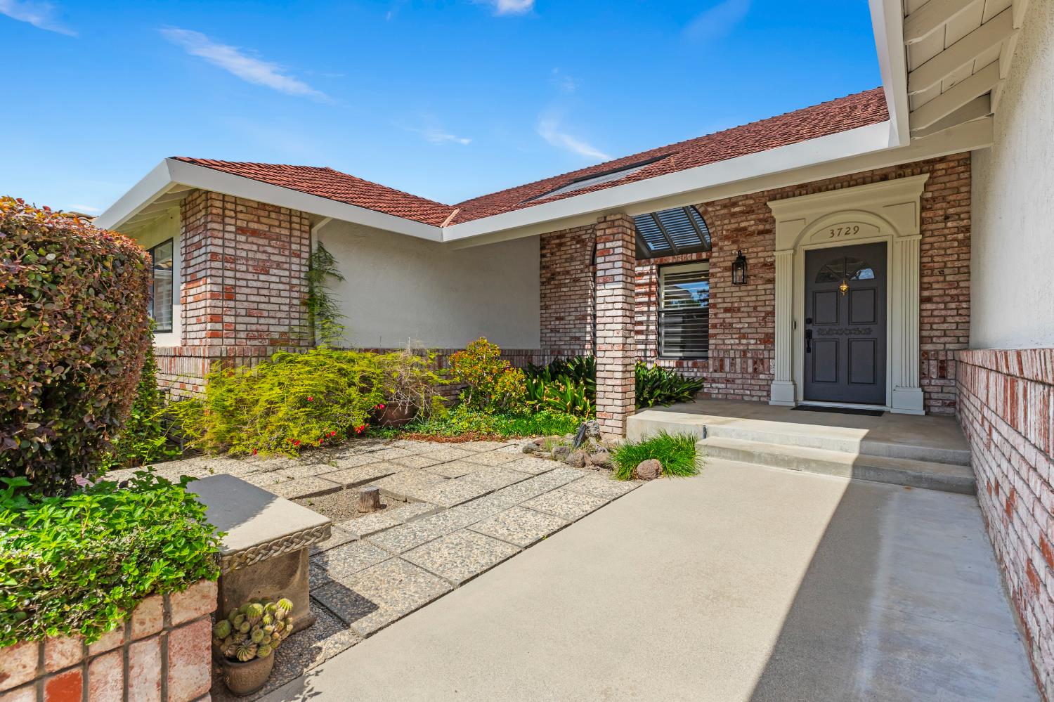 3729 Springcreek Drive Modesto, CA 95355 - Photo 4 of 53