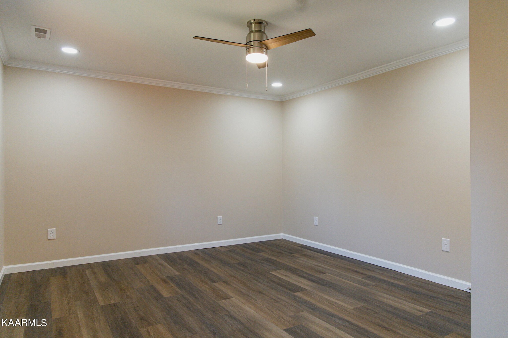 672 Swan Pond Cir Road Harriman, TN 37748 - Photo 11 of 30