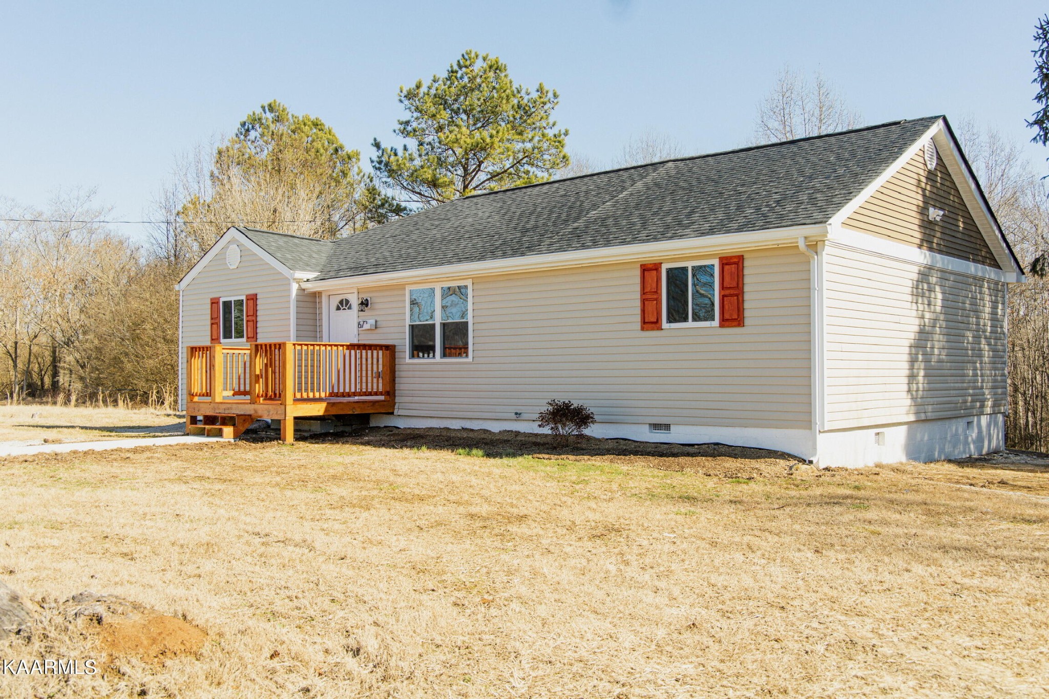 672 Swan Pond Cir Road Harriman, TN 37748 - Photo 2 of 30