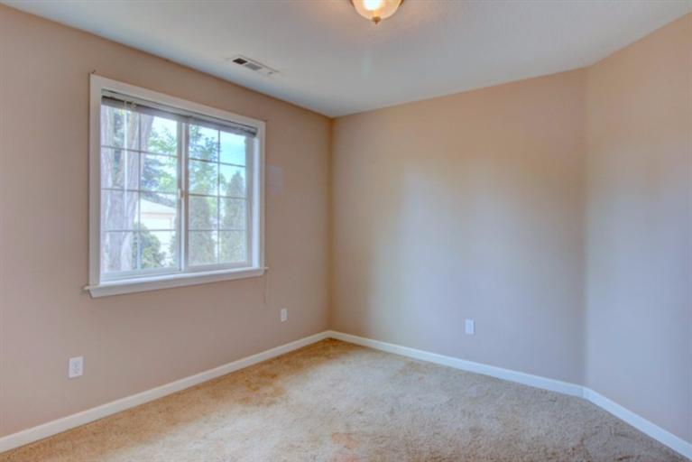 2304 Spring Street Medford, OR 97504 - Photo 16 of 35 Additional Photo