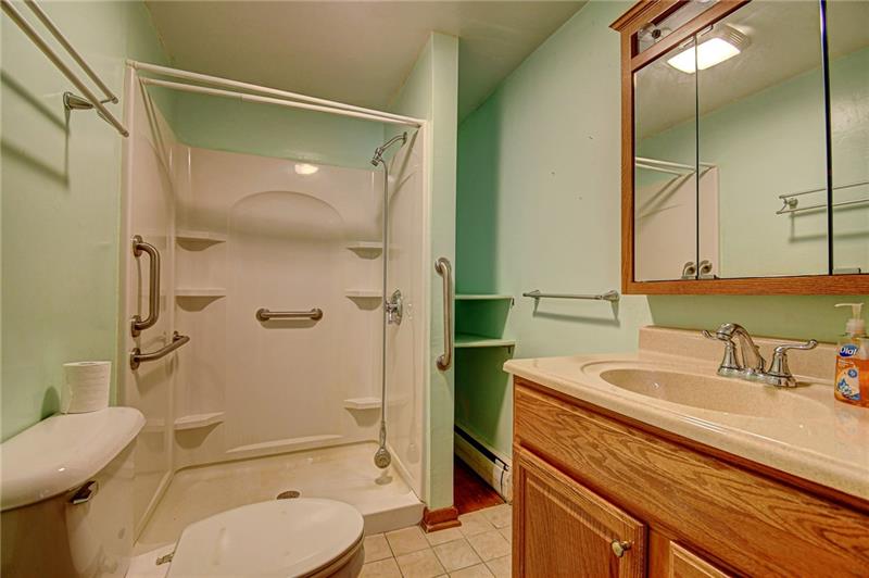 270 West Allegheny Road Imperial, PA 15126 - Photo 12 of 20 Gallery Image 12