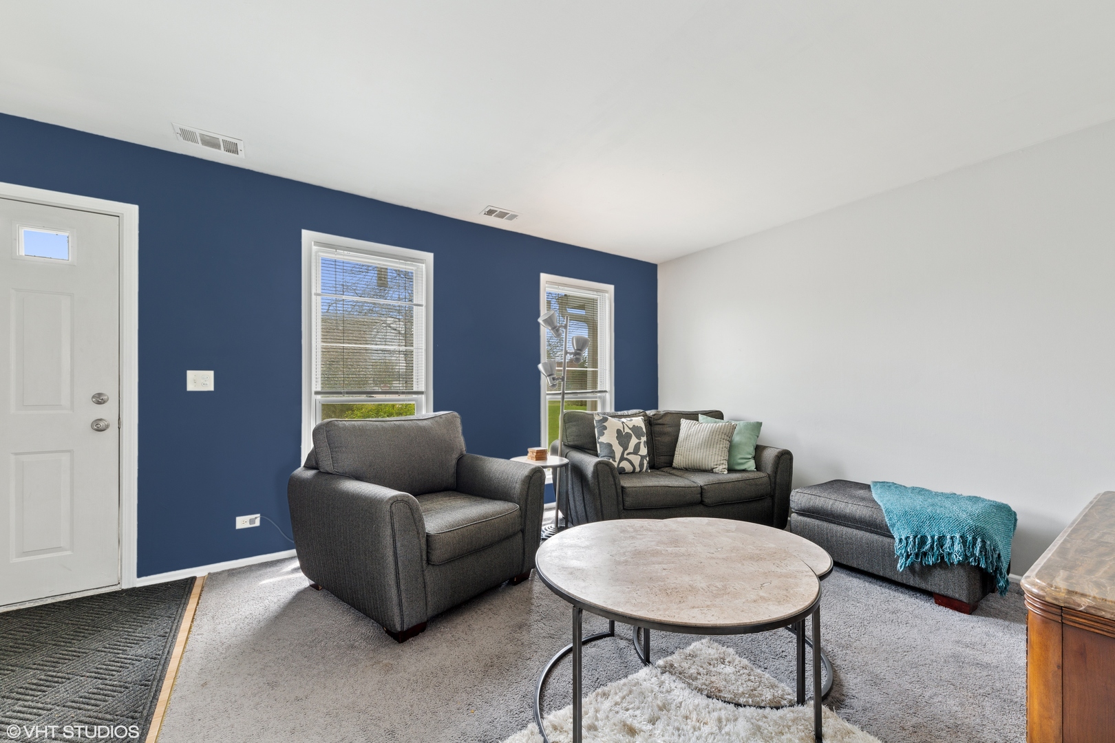 314 Rodenburg Road Roselle, IL 60172 - Photo 2 of 13 a living room with furniture and a window