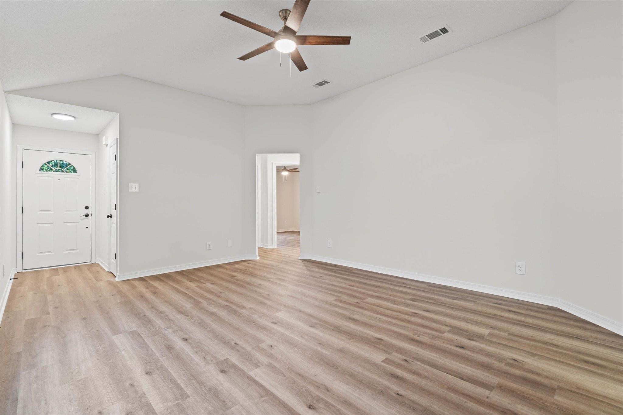 806 Crystal Wells Court South Fairhope, AL 36532 - Photo 3 of 22