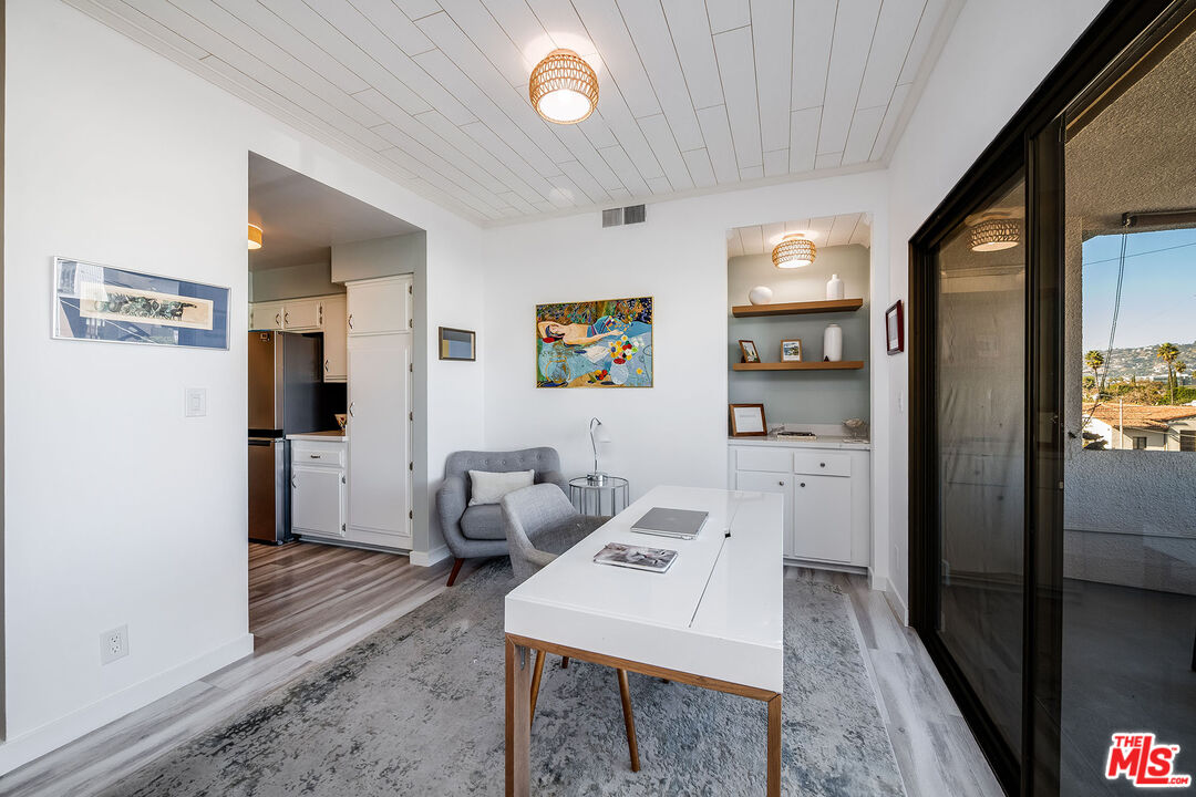 647 Wilcox Avenue, Unit 3G Los Angeles, CA 90004 - Photo 11 of 29