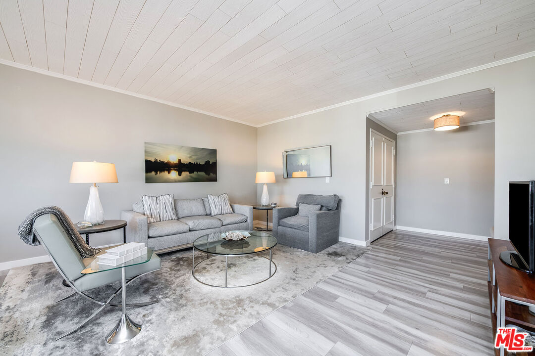 647 Wilcox Avenue, Unit 3G Los Angeles, CA 90004 - Photo 8 of 29