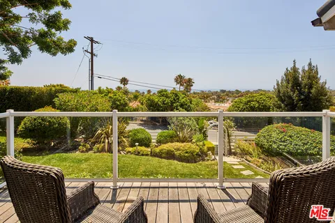 $3,795,000 | 6363 Zumirez Drive, Malibu, CA 90265