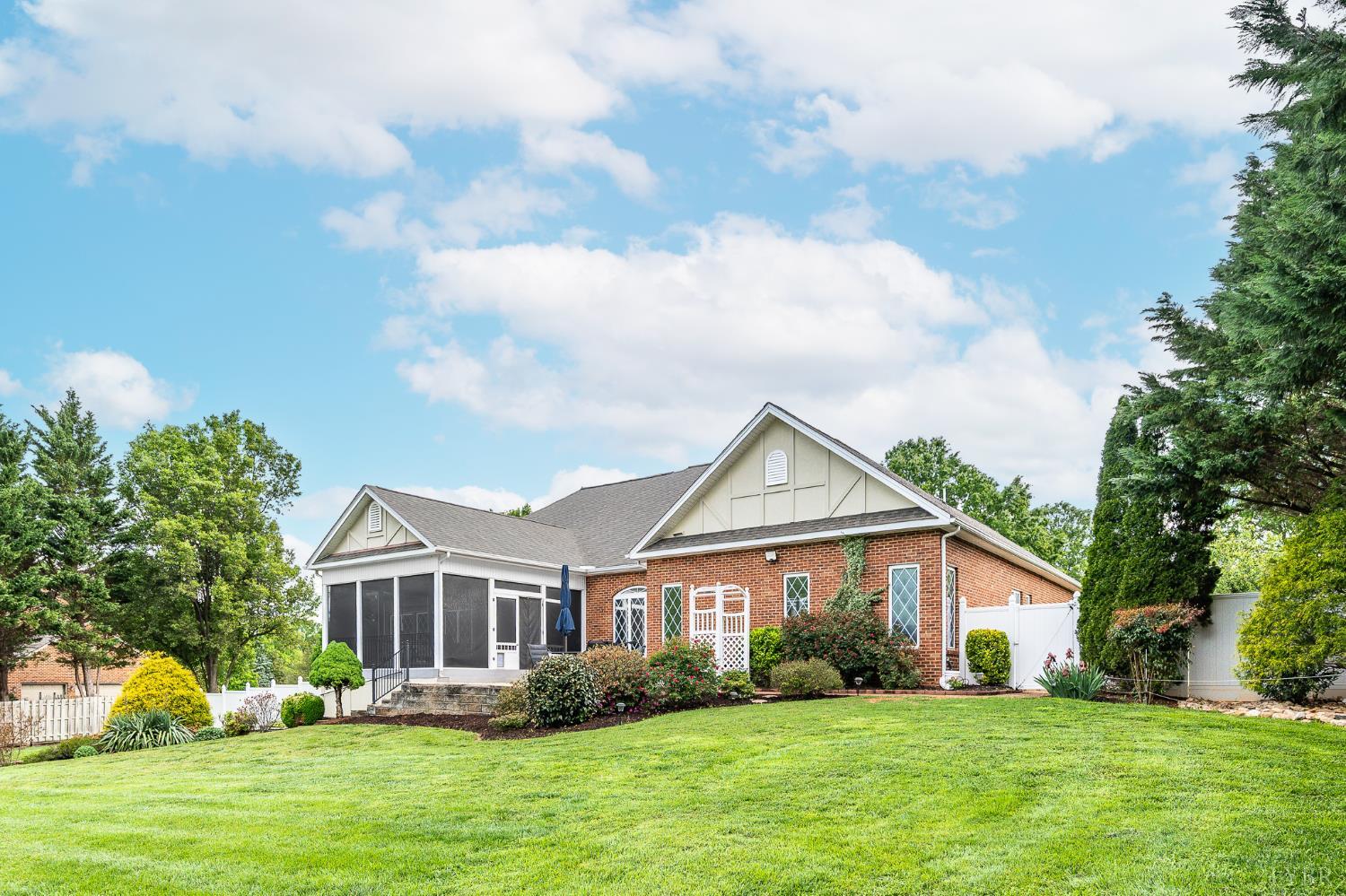 200 North Branch Road Bedford, VA 24523 - Photo 39 of 52 a front view of house with yard and green space