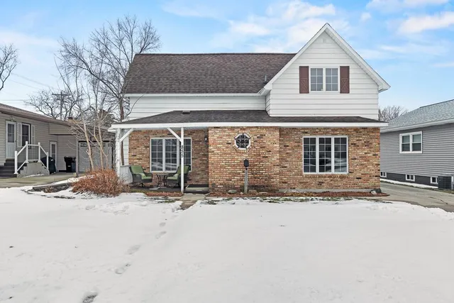 $130,000 | 855 9th Avenue, Granite Falls, MN 56241