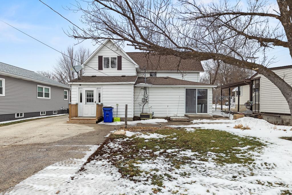 855 9th Avenue Granite Falls, MN 56241 - Photo 7 of 43