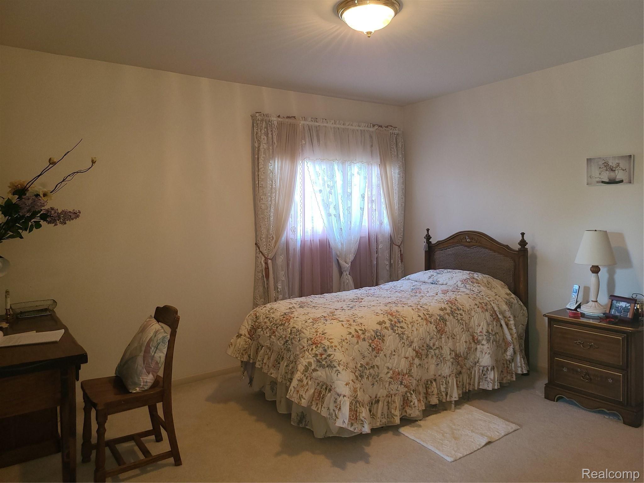 6742 Kennesaw Road Canton, MI 48187 - Photo 41 of 63 20210803_114656.jpg