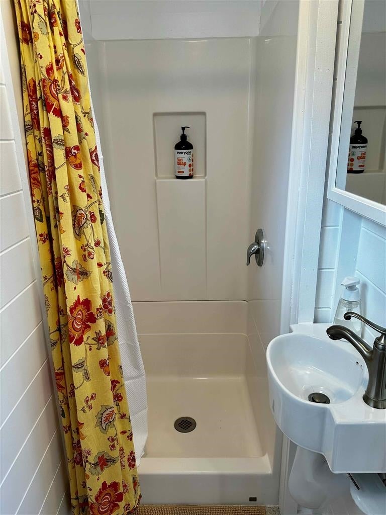 564 Long Level Road Southwest Floyd, VA 24091 - Photo 26 of 30 Gallery Image 26